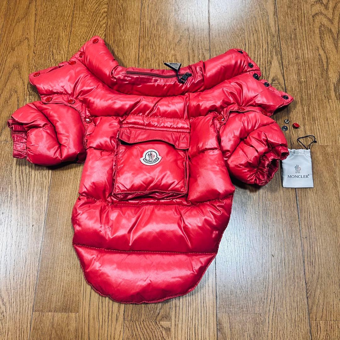 美品 犬用ダウンジャケット モンクレール CHIHUAHUA MONCLER 赤