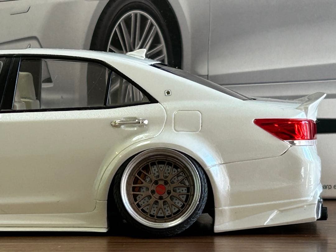 アオシマ 210 クラウン アスリート完成品