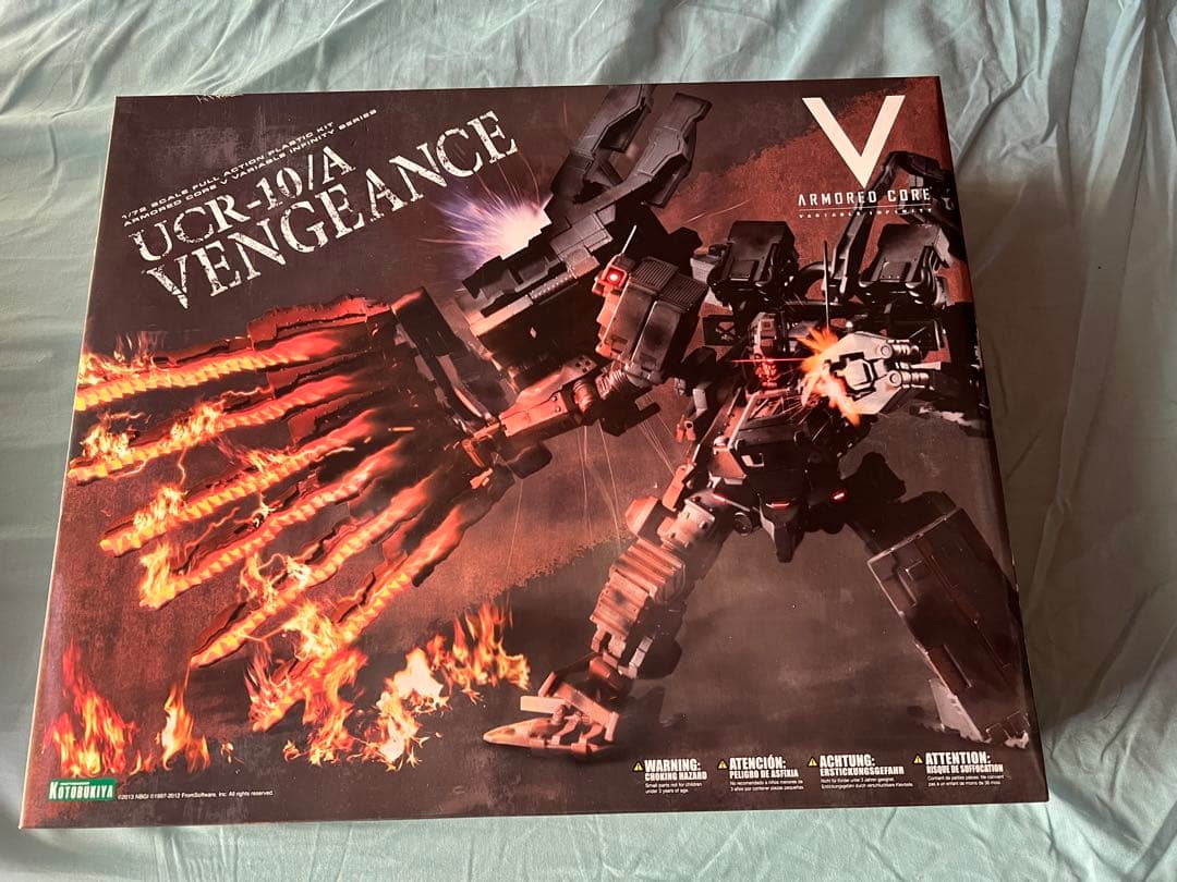 アーマードコア　コトブキヤ　ヴェンジェンス