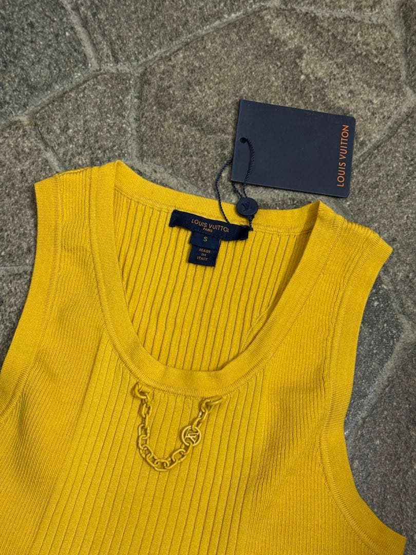 美品⭐︎LOUIS VUITTON リブニットクロップトップ