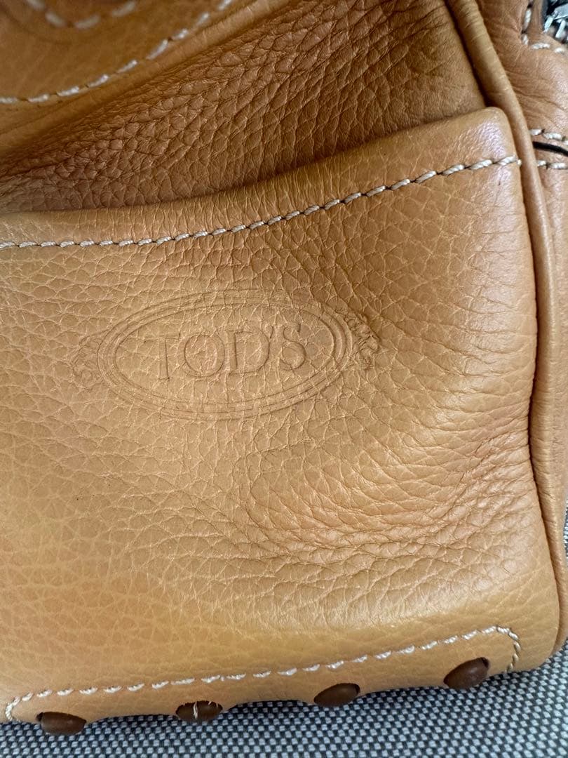 Tod’s ワンショルダー　革　ベージュバッグ