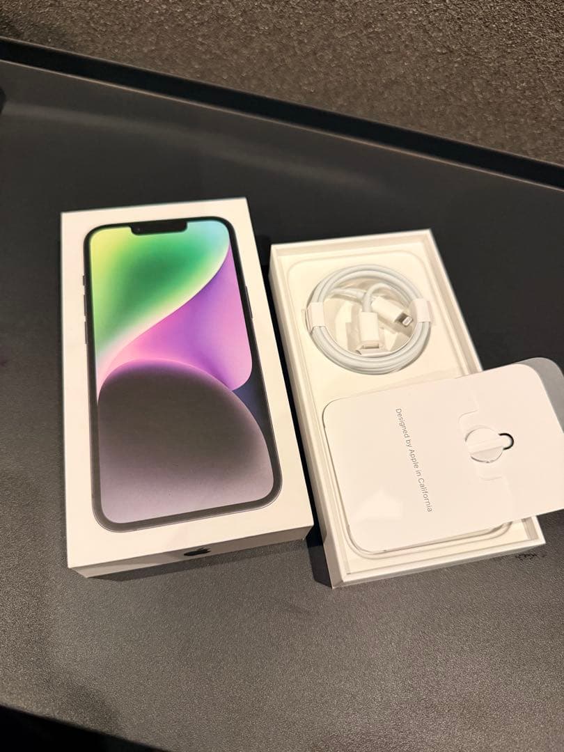 Apple iPhone 14 ミッドナイト本体