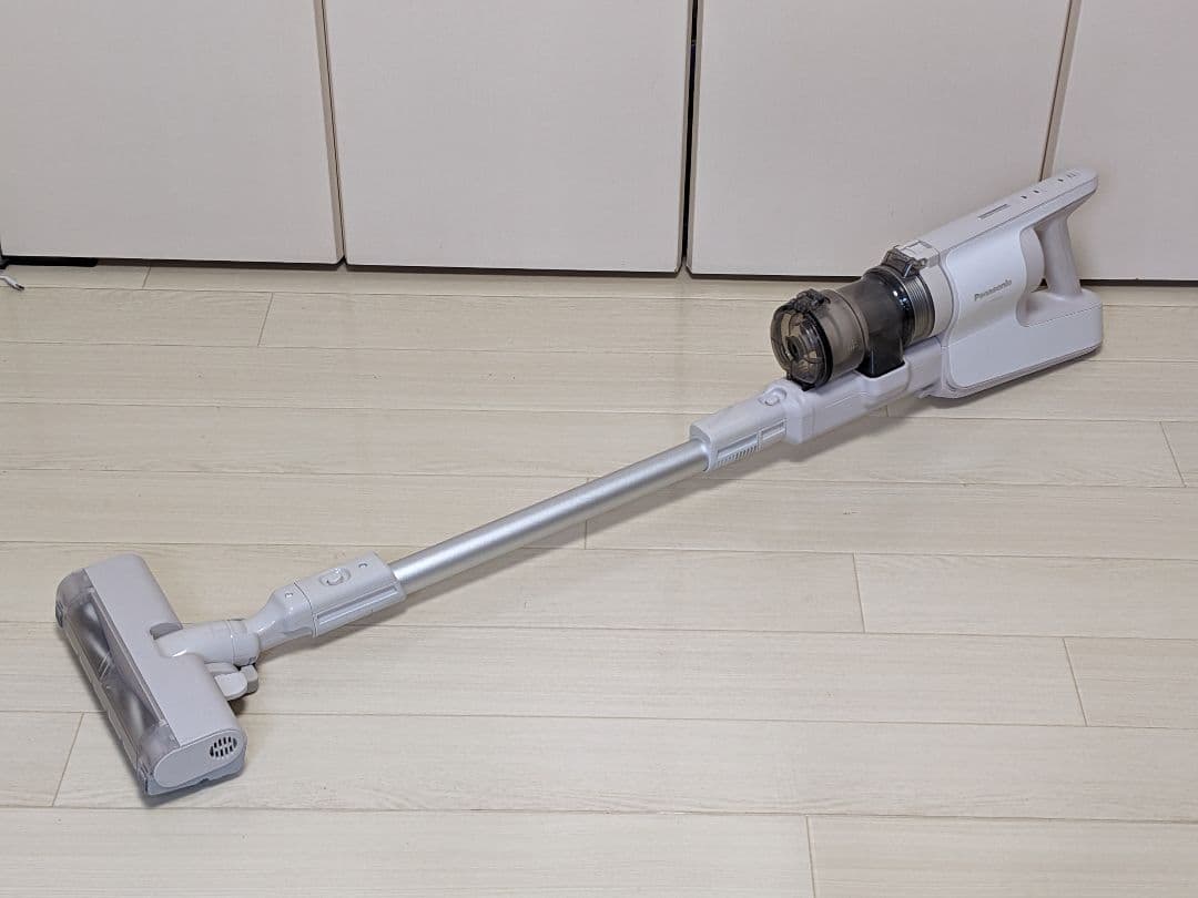 Panasonic コードレス掃除機 MC‐VKS8200 2021年製