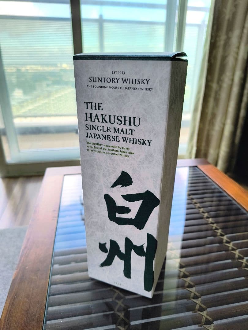 箱付き　未開封　白州　シングルモルトウイスキー　700ml