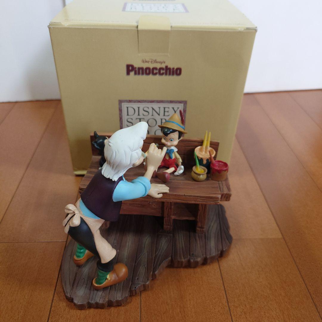 ディズニー ピノキオ フィギュア 箱付き