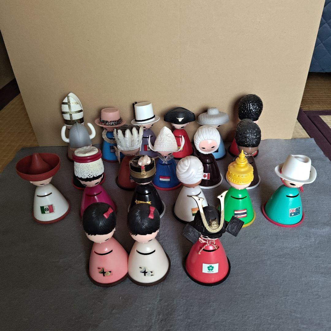 住友信託銀行　貯金箱　19体＋おまけ3体