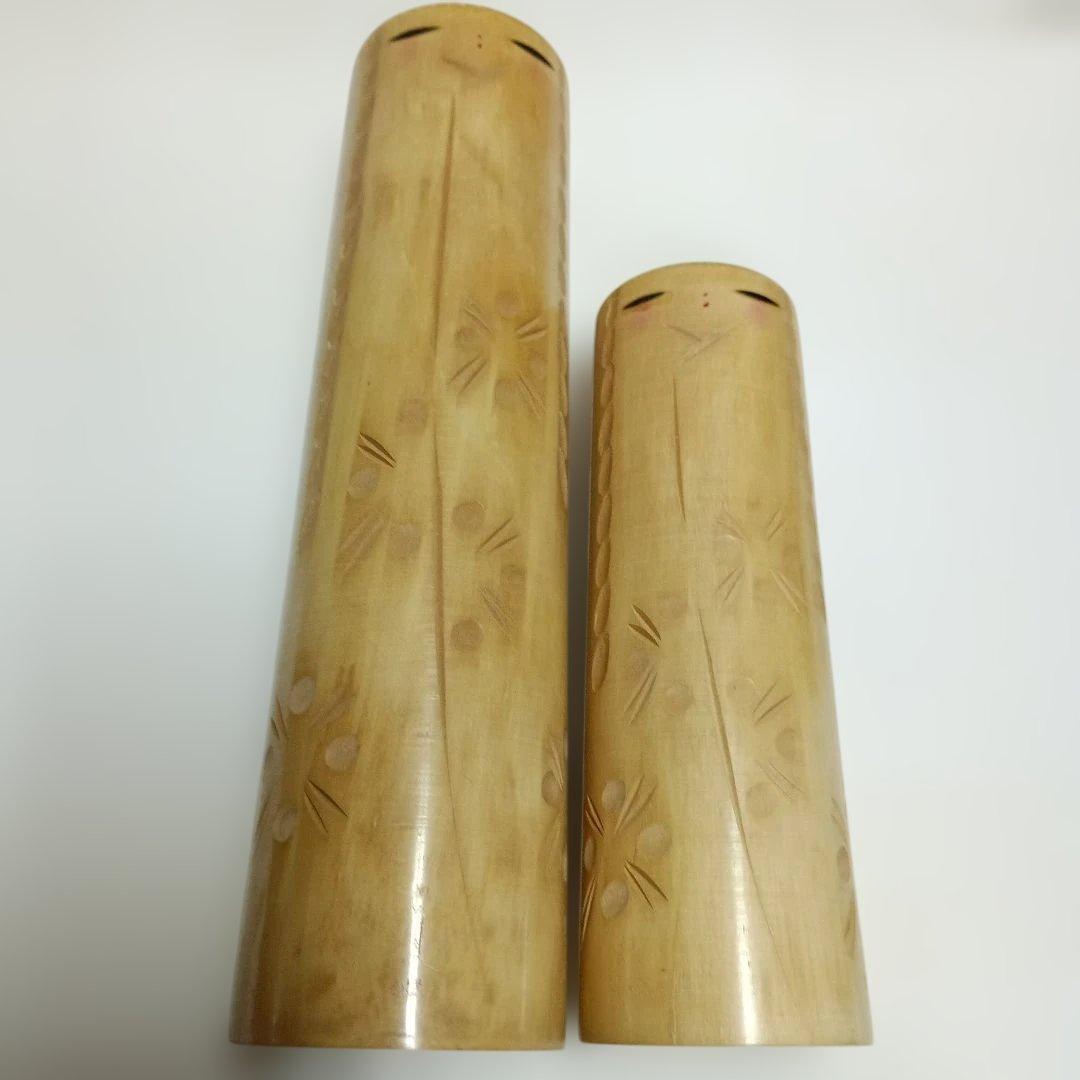 牧野千代松おさげ髪 木製こけし 大小セット 花模様