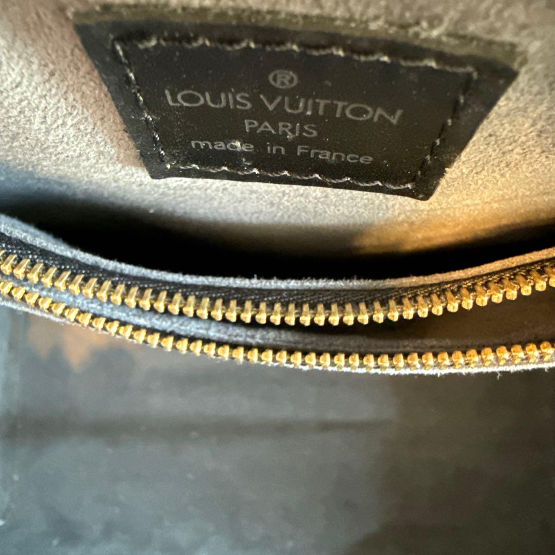 LOUIS VUITTON ルイ・ヴィトン　ポンヌフ　エピ　ノワール