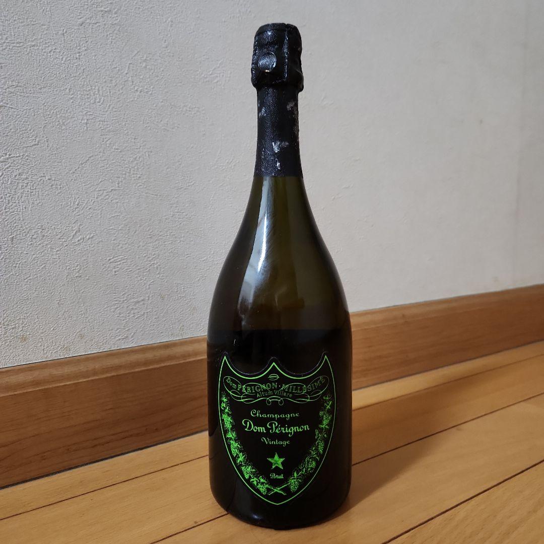 光る！ドン・ペリニヨン ヴィンテージ シャンパン