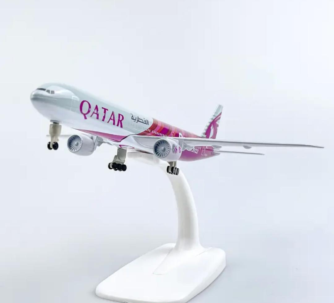 カタール航空 ボーイング777 モデル 1/300