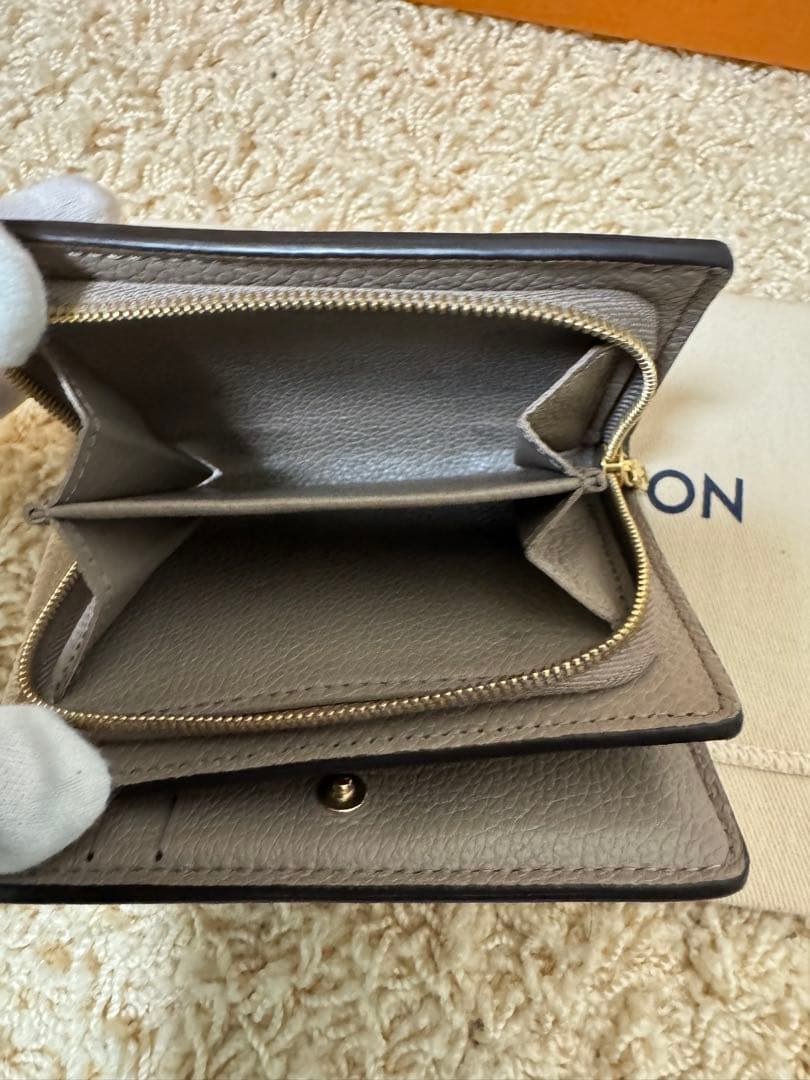 LOUIS VUITTON ルイ ヴィトン M82370