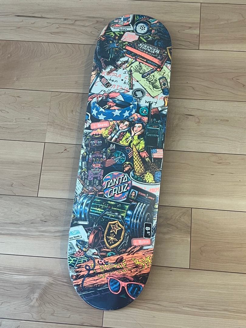 SANTA CRUZ x Stranger Things スケートボードデッキ