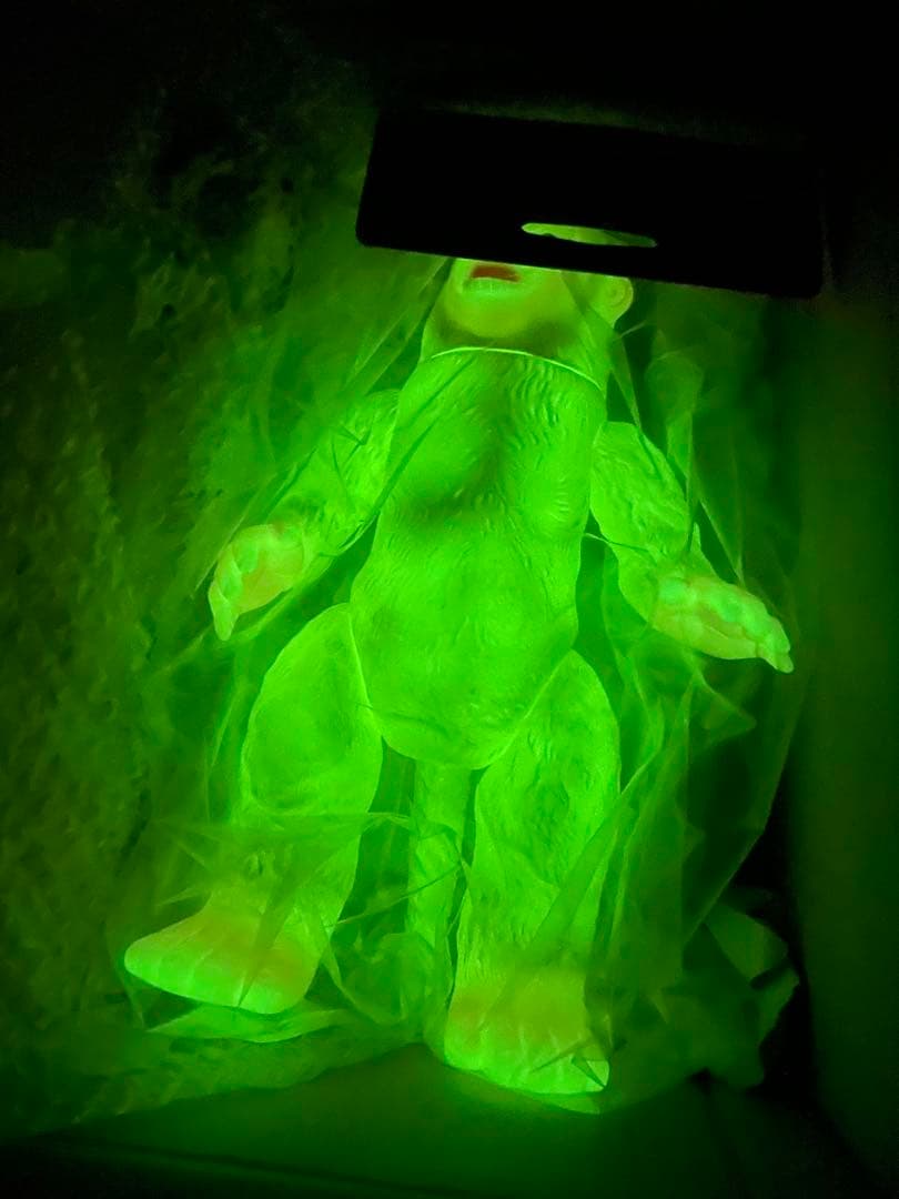 ゴロー450 Moon-Rocca（ GID.ver)マルサン　蓄光　ソフビ怪獣