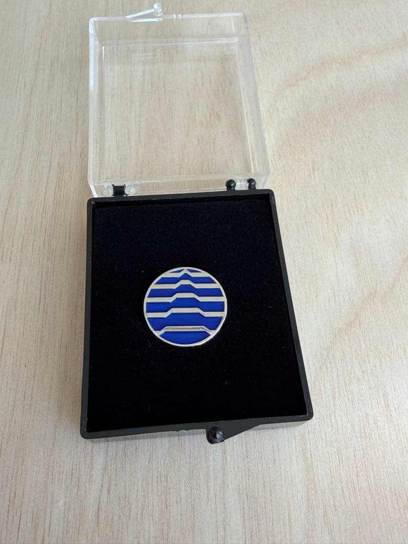 激レア！！ 1点のみ　BIE ( 国際博覧会国際事務局) のスタッフピンバッジ