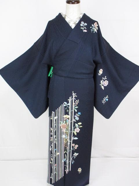 新品同様！アールデコ柄＊手描き＊濃いネイビー＊高級＊訪問着＊１５８ｃｍ＊裄６６