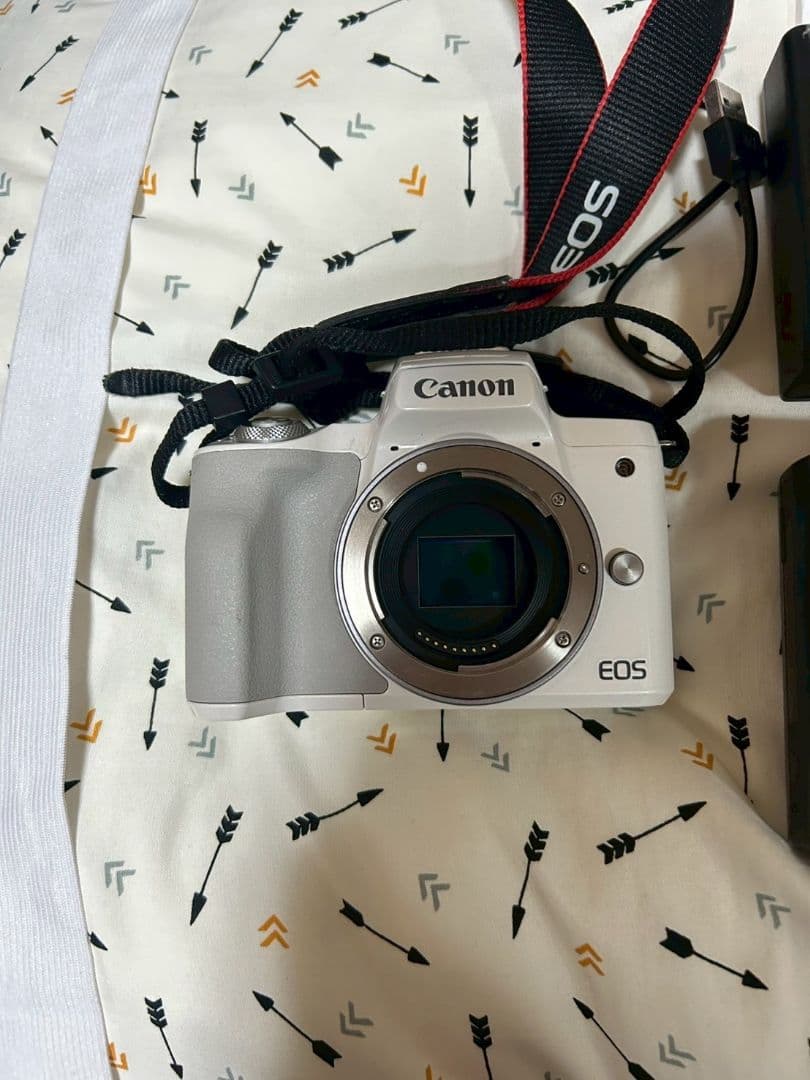 【fifi】Canon EOS Kiss M ミラーレス一眼