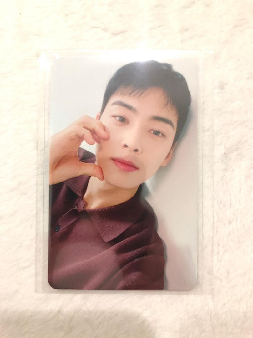 Astro ウヌ　ファンサインイベント　トレカ