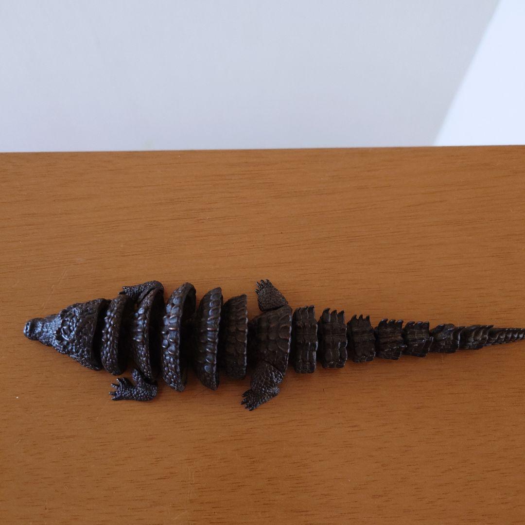 銅製　鰐　自在　在銘　置物