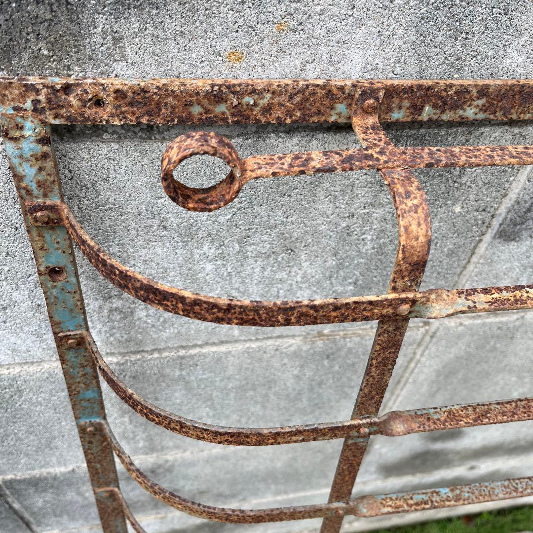 ヴィンテージ　アイアンフェンス