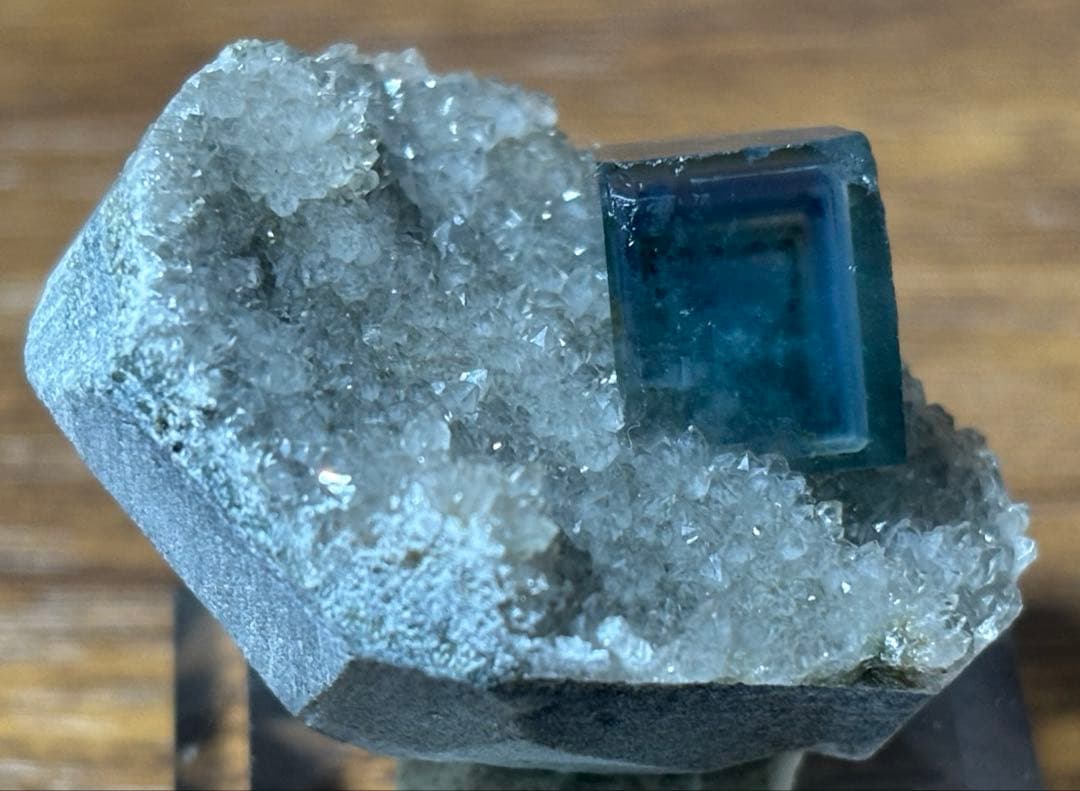 【湖南省】　ブルーグリーンフローライト