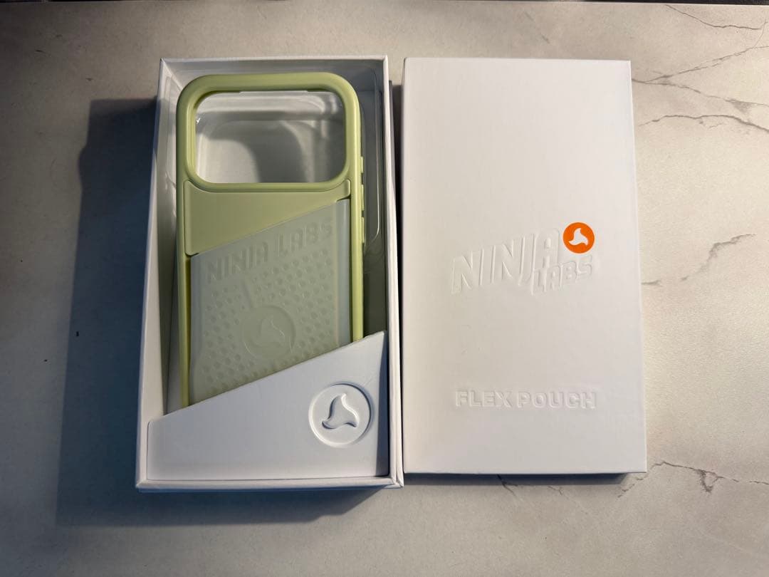 ニンジャラボ FLEXPOUCH ライトグリーン クリア(抹茶) 17Pro用