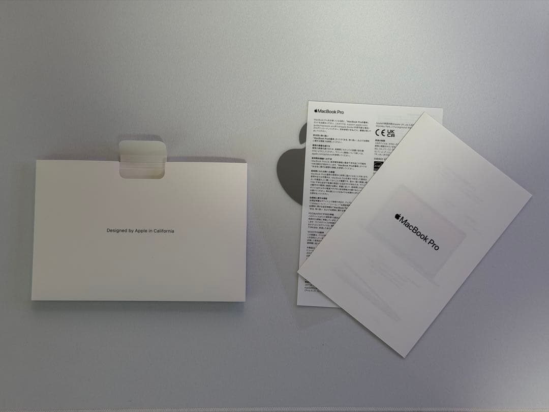 Macbook Pro M1 1TB 16GB 13インチ