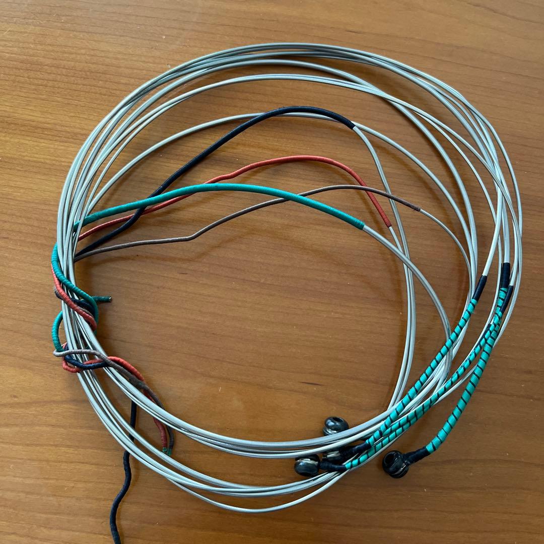 コントラバス弦　エヴァピラッツィ　 EADG 1セット