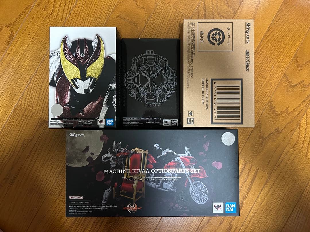 初回特典あり！仮面ライダーキバ、台座、エンペラーフォーム、マシンキバーセット