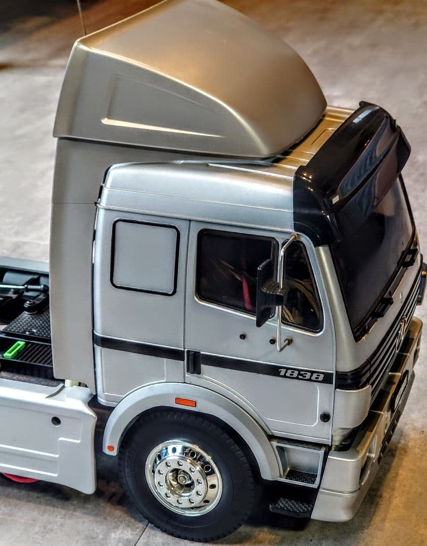 1/14 タミヤ メルセデスベンツ 1838LS ライト点灯 動作確認済み