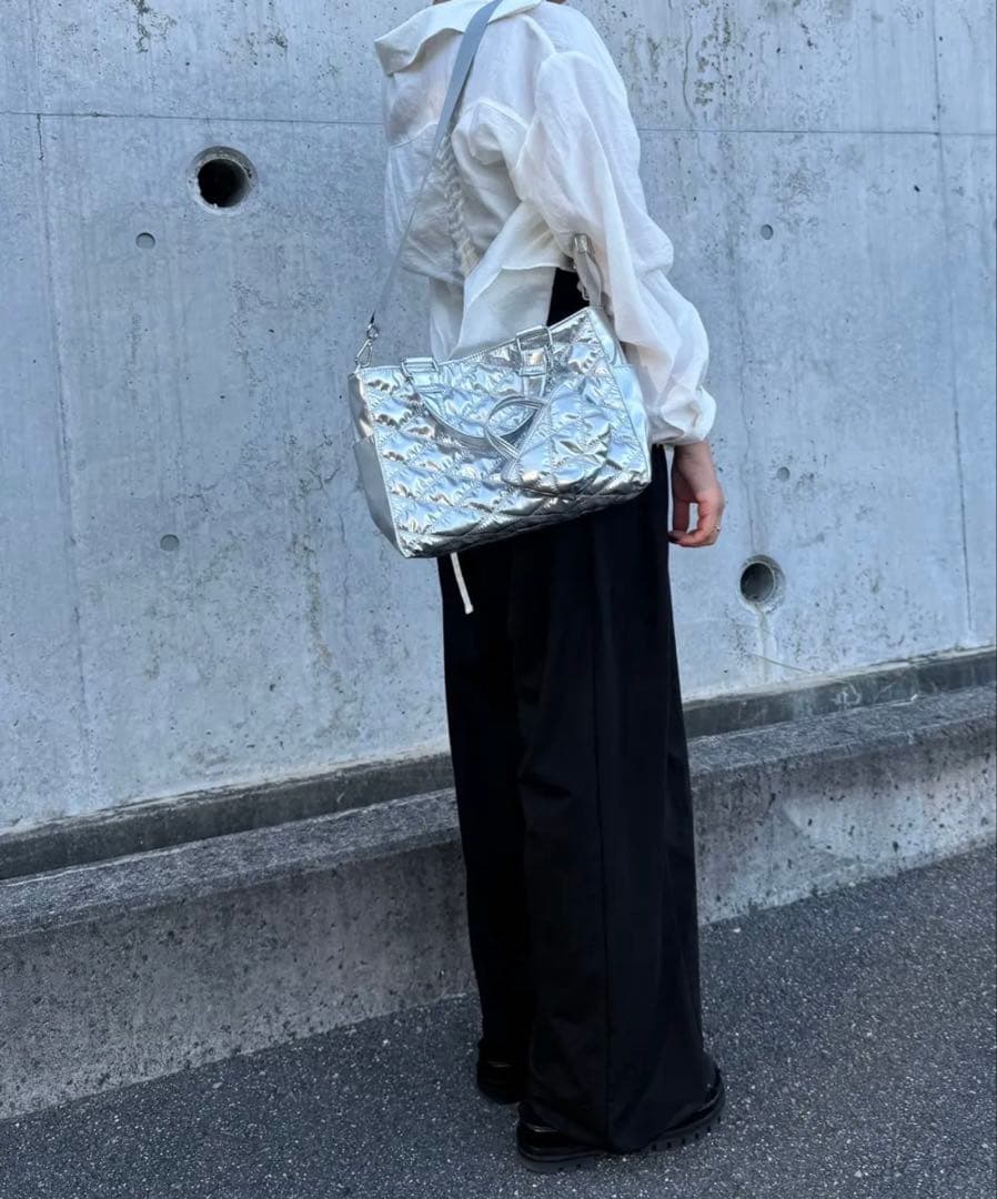 soleile ソレイル　スクエア　バッグ　シルバー　撥水