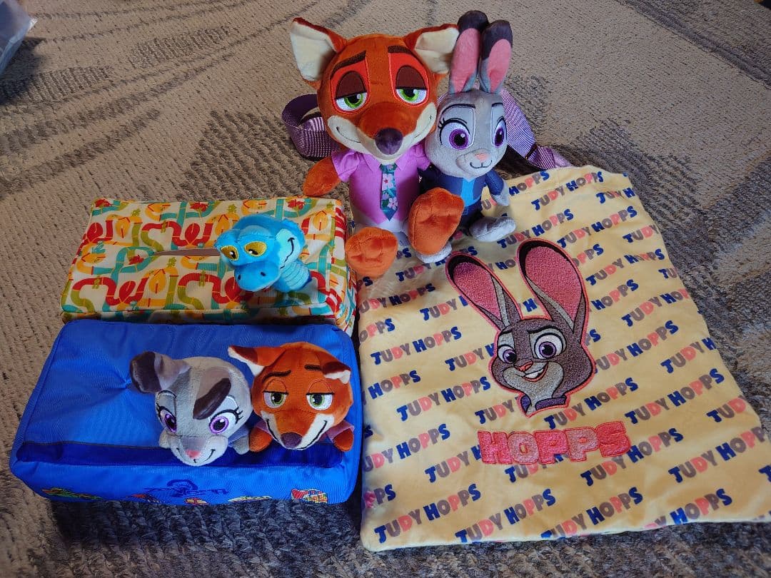 ズートピア2 プライズ ぬいぐるみ、カバン、ケース ニック・ジュディ・ゲイリー