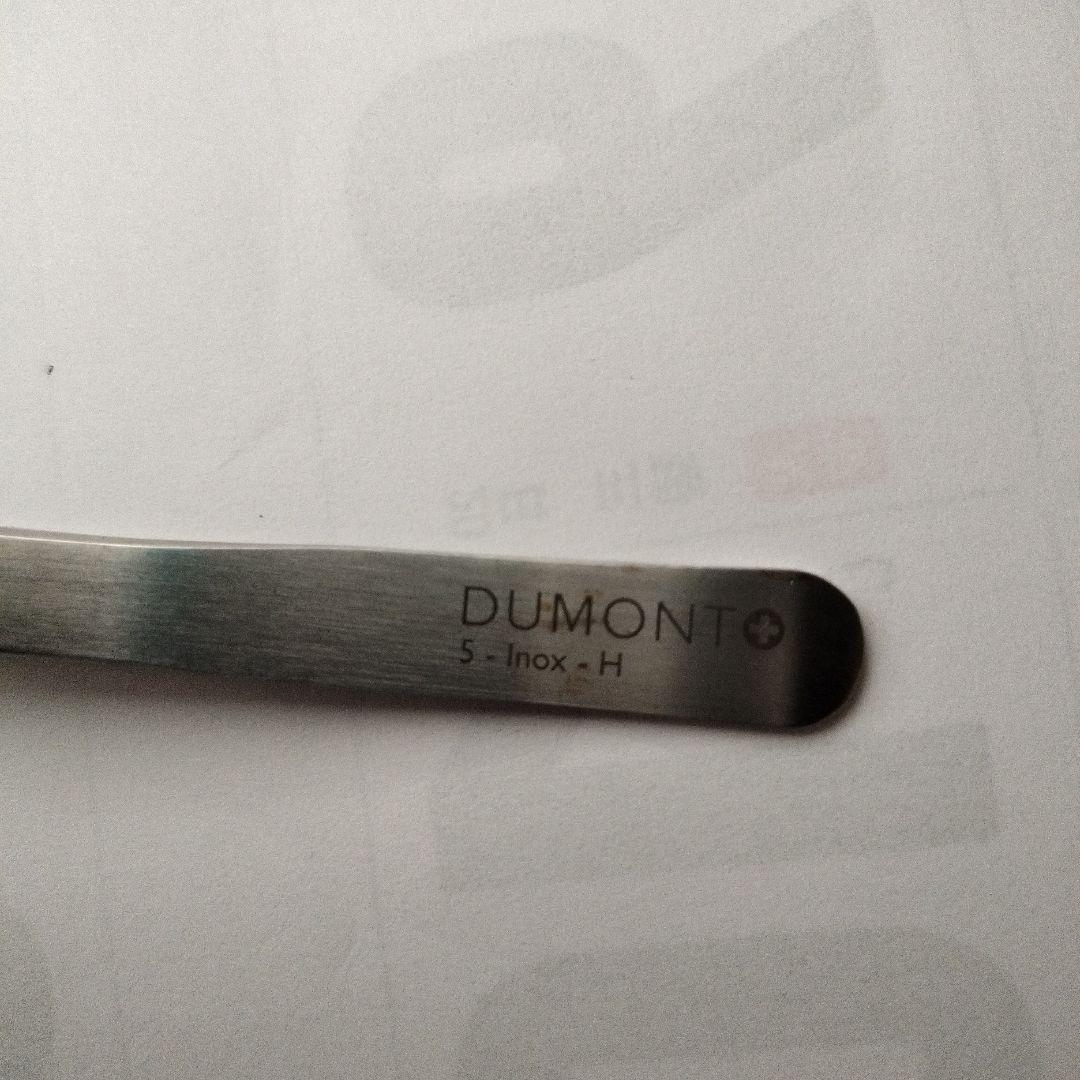 マイクロサージェリー　手術器具　(マイクロ持針器とハサミ、精密ピンセットなど)