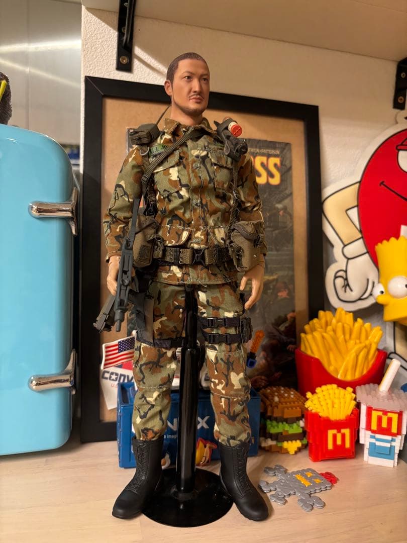 ミリタリーフィギュア 迷彩服 約30cm 1/6