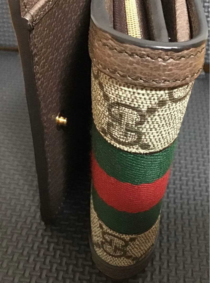 グッチ オフィディア 二つ折り財布 国内正規店購入品