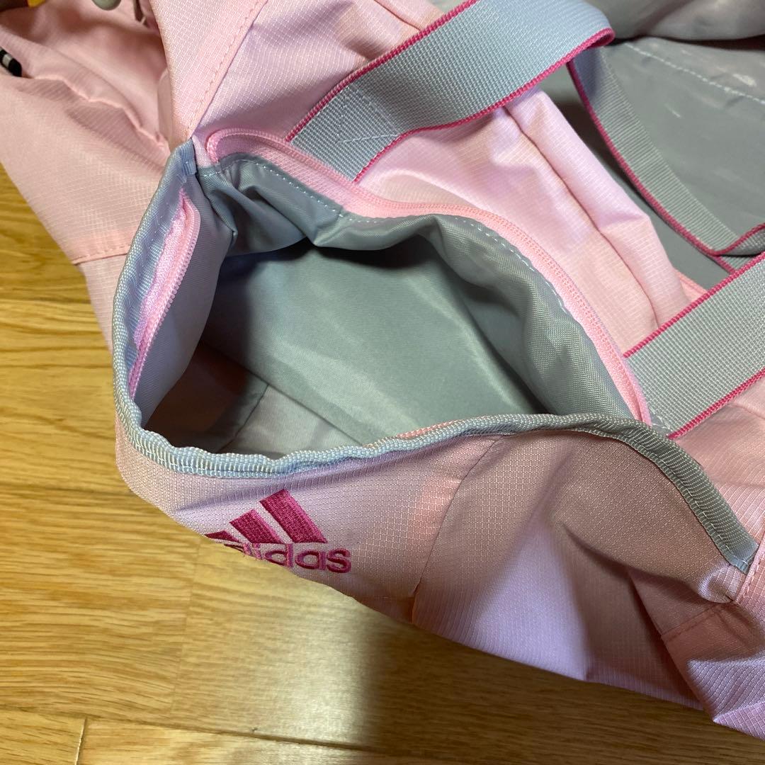 adidas ピンク ボストンバッグ　中敷き付き