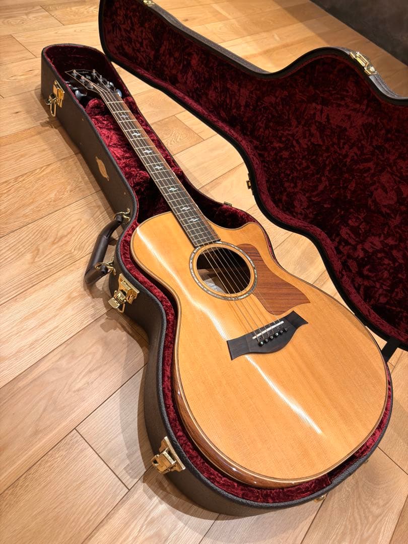 ギター Taylor 812ce DLX V-Class