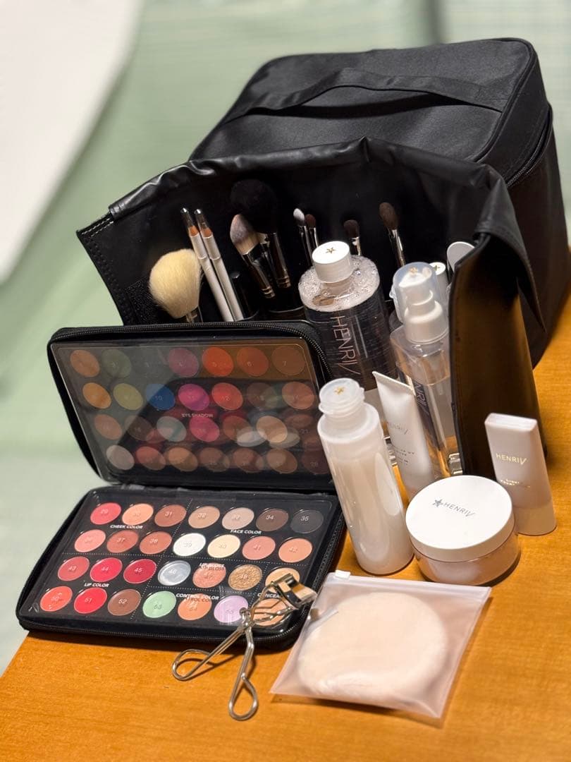 HENRIV アリミノ　化粧ポーチ　メイク道具