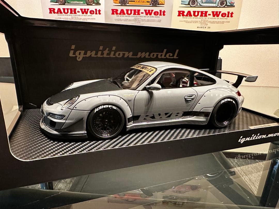 RWB997 イグニション1/18 シルバー