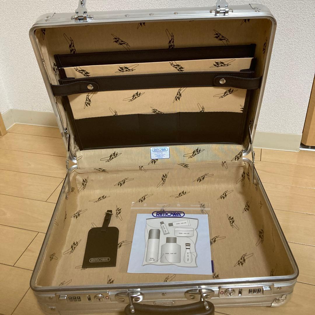 RIMOWA クラシックフライト アタッシュケース24L
