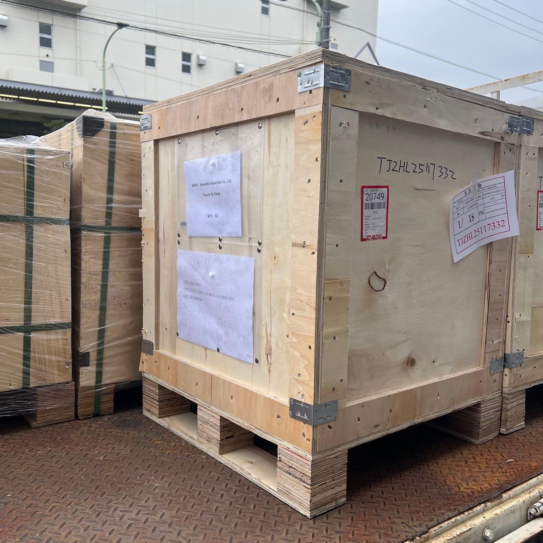 新品鋳鉄薪ストーブ 屋外吸気可能 室内空気を消費しにくい設計 耐熱ガラス 高蓄熱