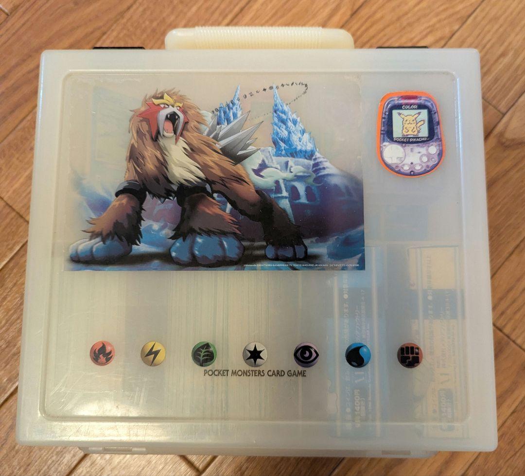 ポケモンカード ケース入り