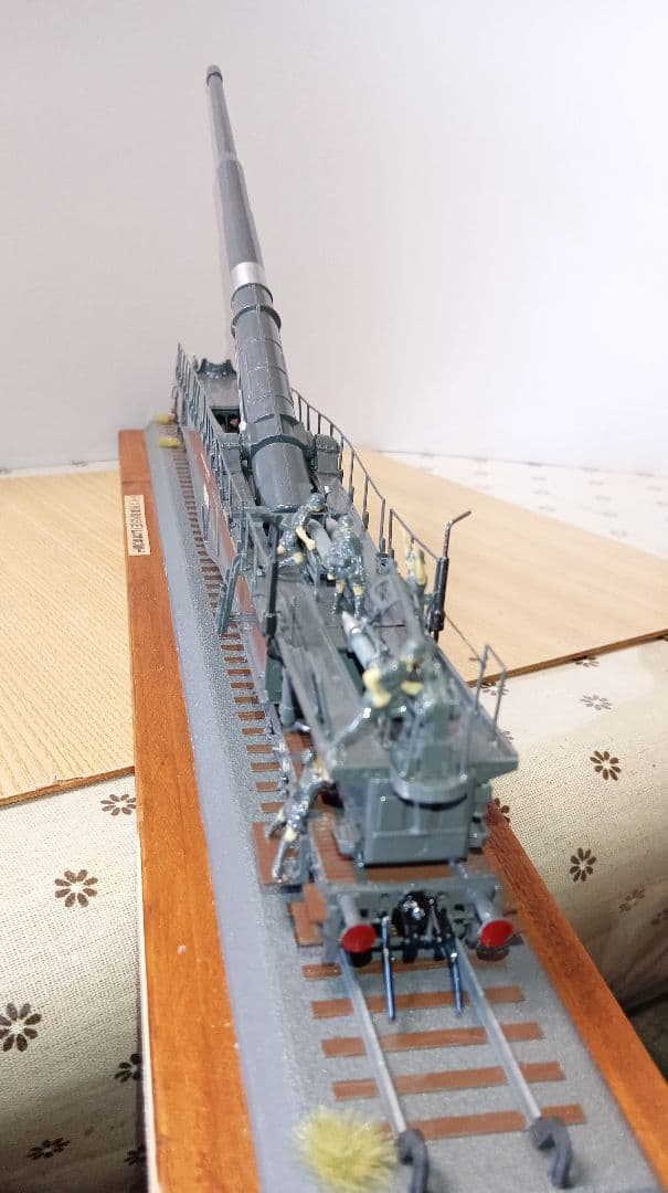 ドイツ列車砲 K5(E)レオポルド　展示台付き①