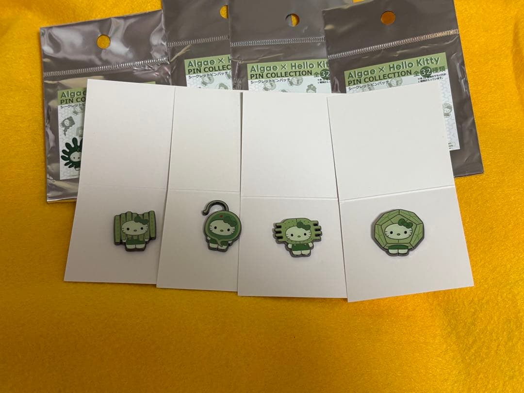 日本館藻キティ　ピンバッチ　4個セット