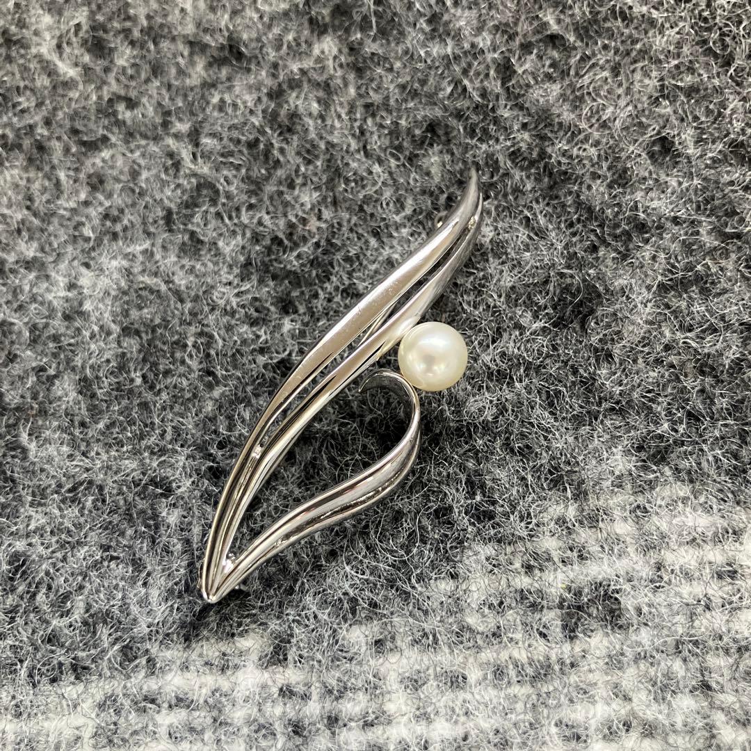 ミキモト　シルバー パール ブローチ 流線型