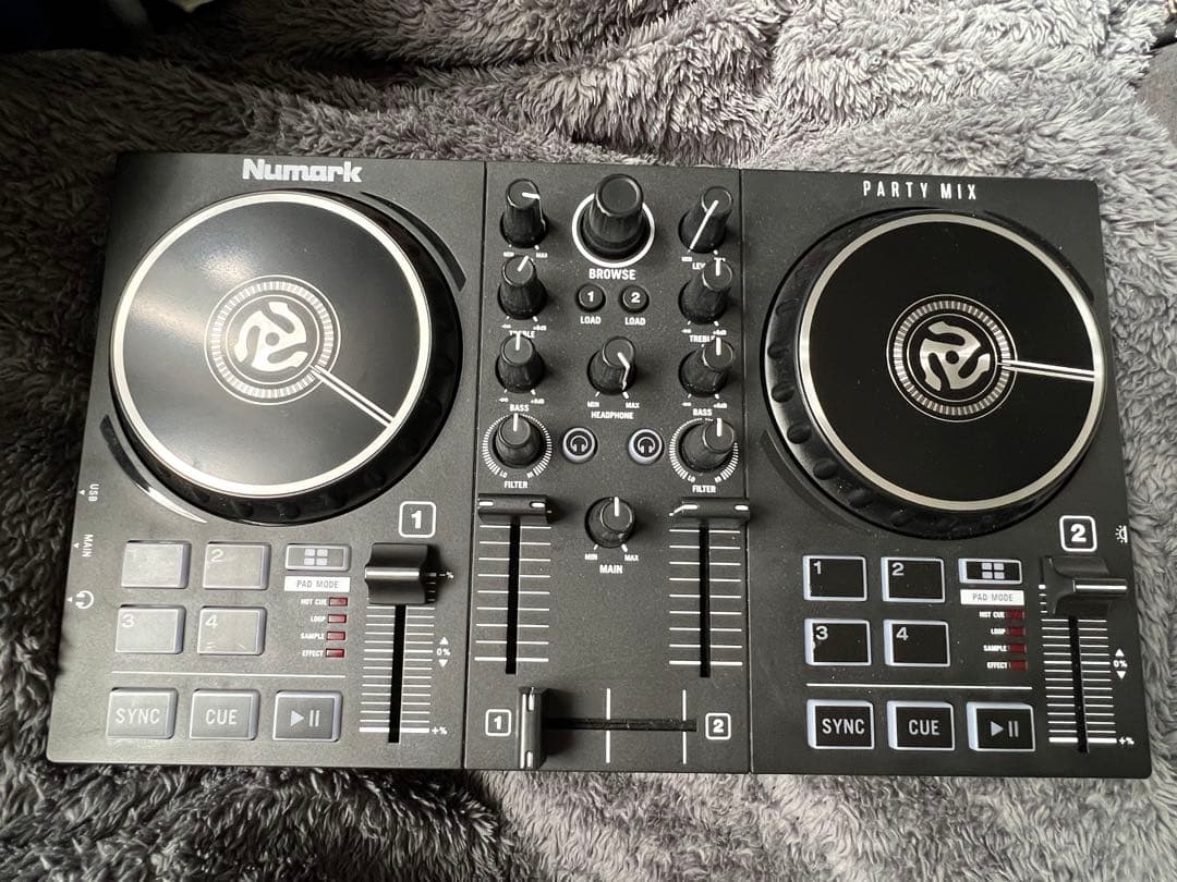 ア*画様 Numark Party Mix DJコントローラー