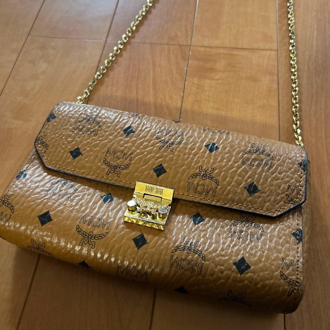MCM ブラウンレザー ショルダーバッグ