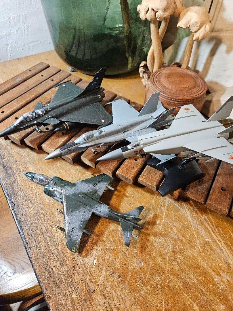 模型　プラモデル　飛行機　戦闘機　ハリアー　ホーネット　ダッソー　フォックスバッ