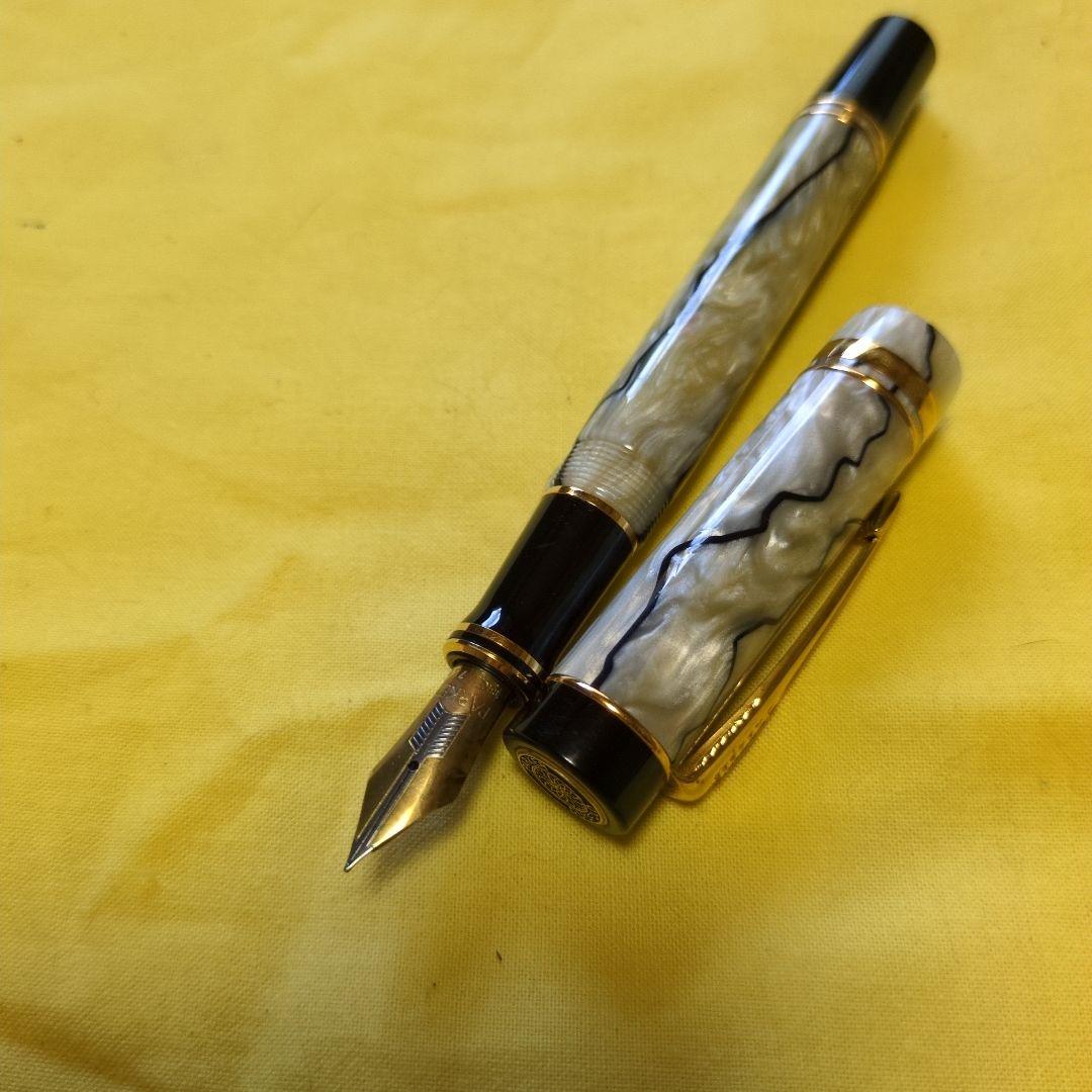 デュオフォールド　パールブラック　　18k 750