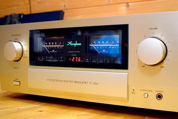 a*o様 ACCUPHASE E-560 純A級 ハイエンド　元箱発送　アキュフ