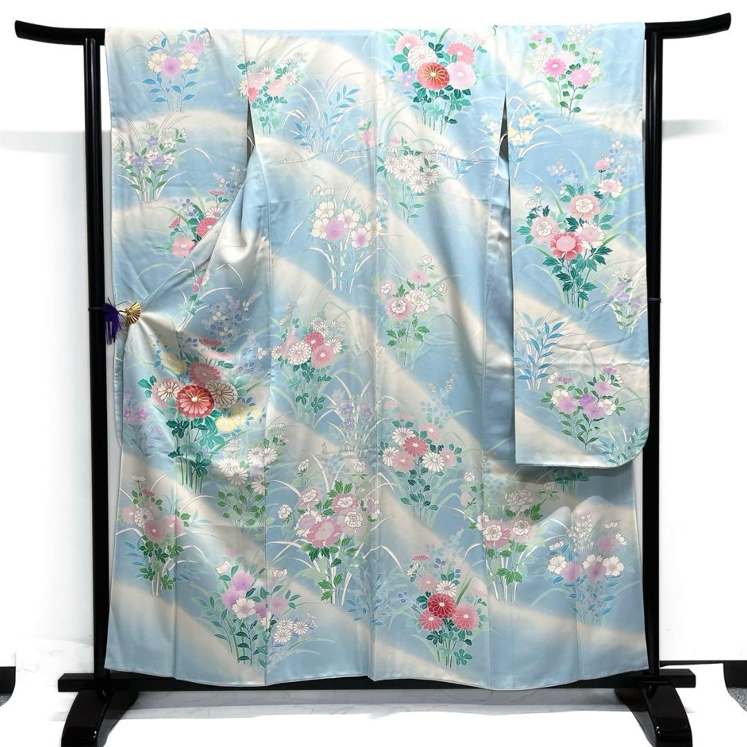 振袖　金駒刺繍　金彩　菊花　牡丹　ライトブルー　成人式　着物　101b d